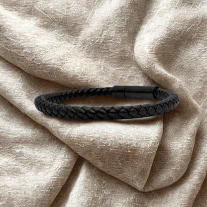 Premium Black Leather B-106 | Black Clasp Men - Overpowered Accessories | Egypt