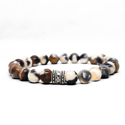 Natural Agate G-18 Stone Bracelet for men featuring round agate beads with a decorative silver spacer.