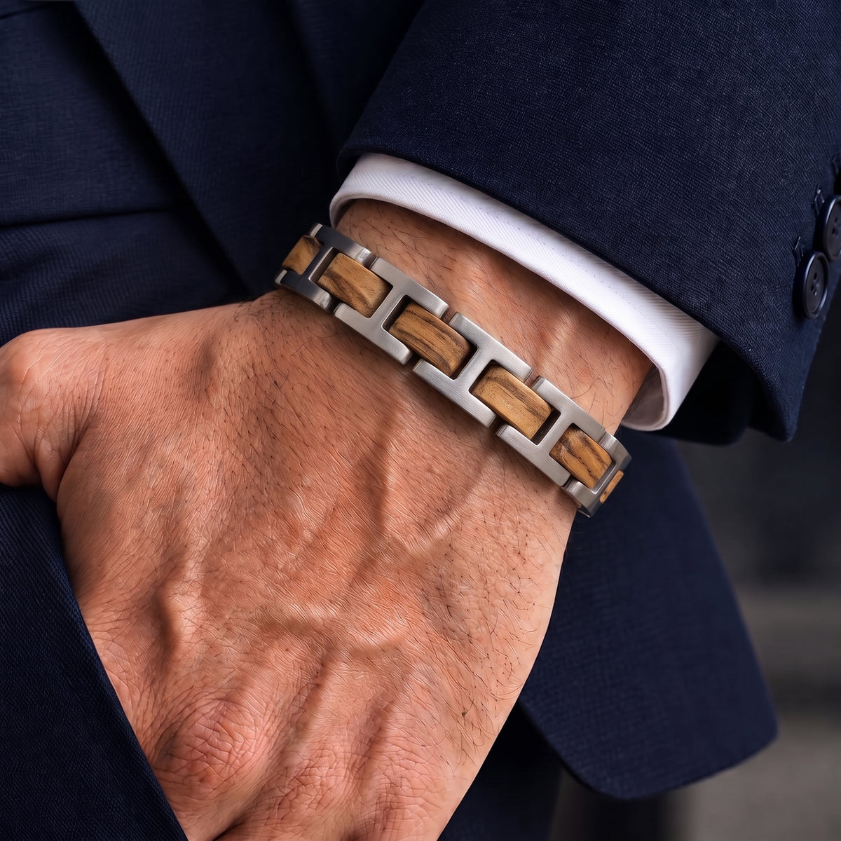 Adjustable white leather bracelet with stainless-steel and zebrawood inlay links